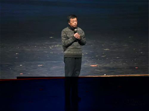 3 史宗恺教授為冬情緻辭并獻唱聖誕歌曲.webp_meitu_5.jpg