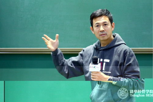 1480037655145007475.jpg 圖6:吳國盛教授揭示科學與藝術同根同源的真谛。_meitu_5.jpg