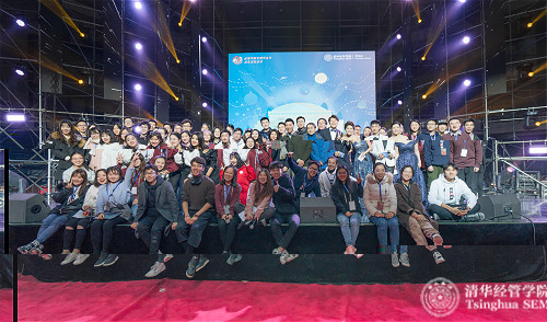 學生會同學合唱《家園》并合影_meitu_11.jpg